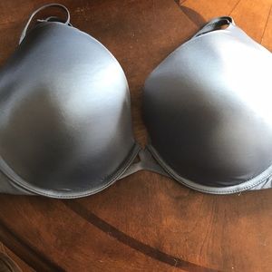 Victoria Secrets very sexy push up bra